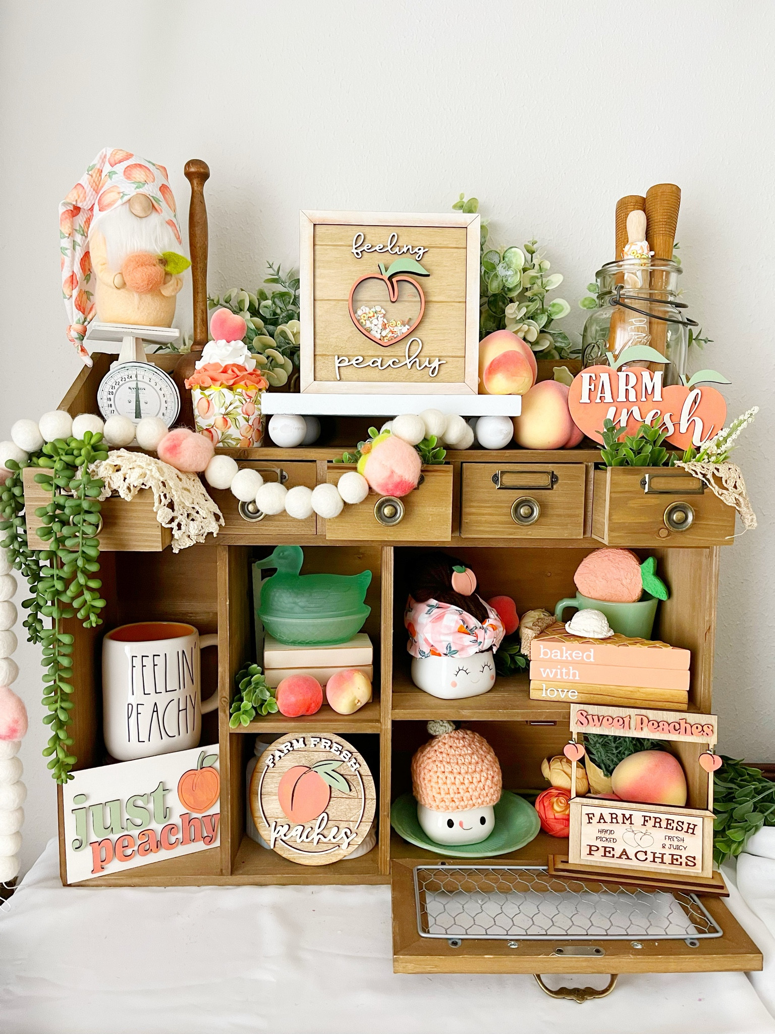 Peach decor is perfect for spring and all the way through to summer. 

#LTKhome #LTKSeasonal #LTKfindsunder50