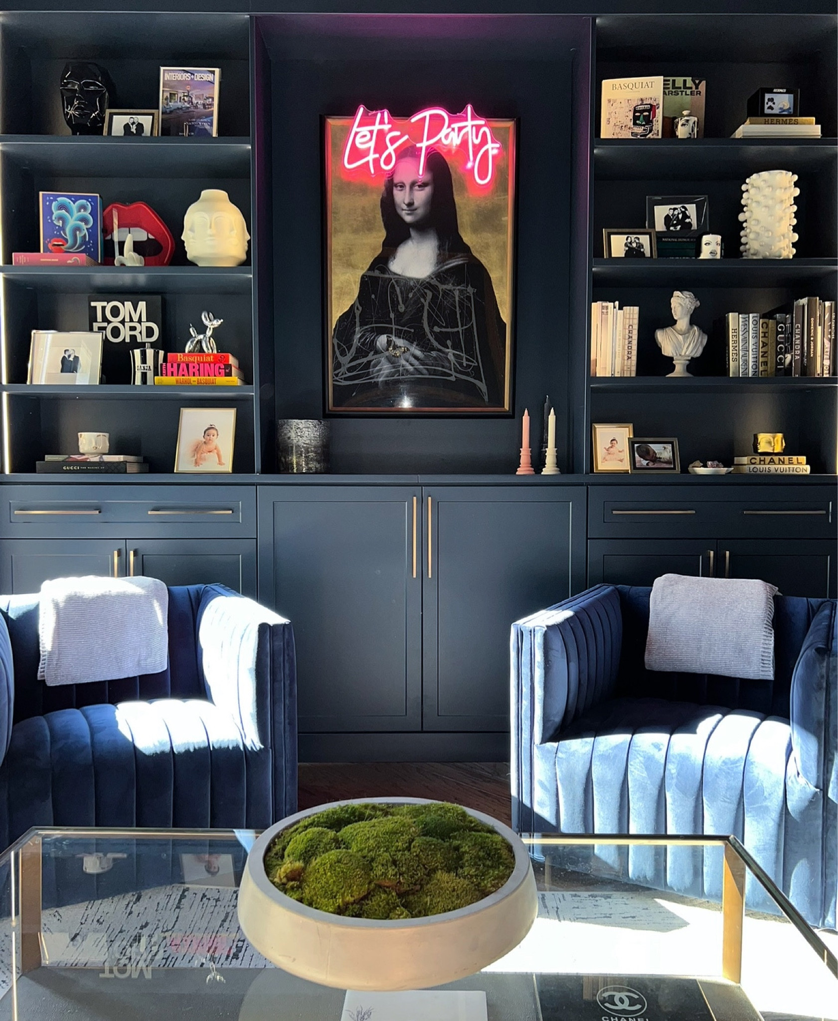 I styled my home office with art and decor from some of my favorite shops that inspire me to be creative and productive. #LTKhomedecor #Homeaccessories #shelfdecor 