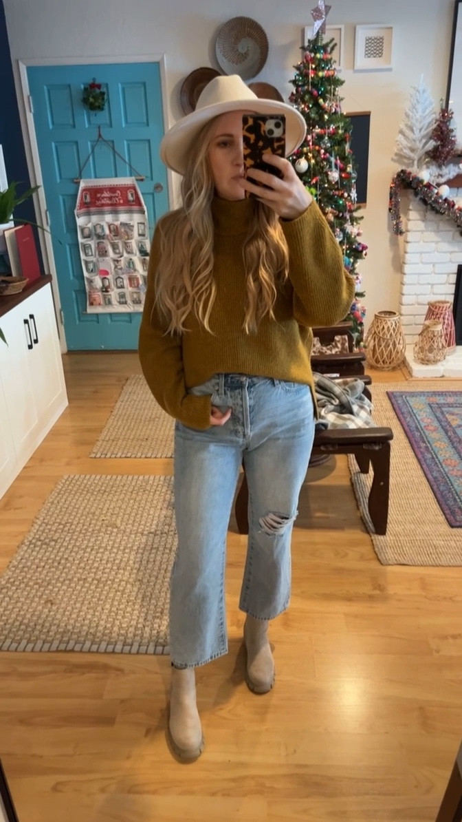 Sale alert! This is one of my favorite sweaters this winter and it’s 20% off  rn 🧡 Wearing a medium. 

#LTKSeasonal #LTKsalealert #LTKstyletip