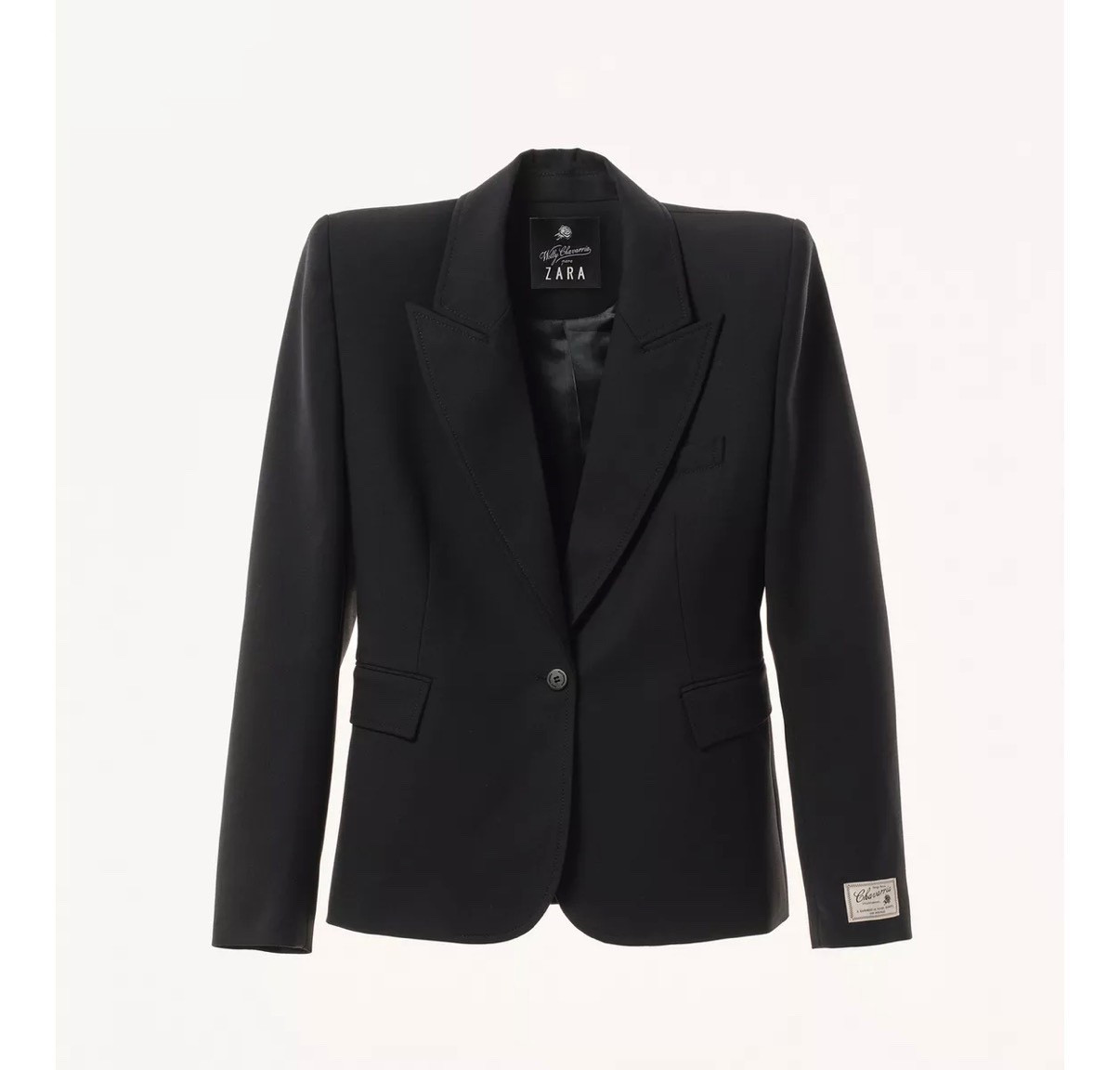 Blazer Willy X Zara 

#LTKsummer #LTKeurope #LTKfrance