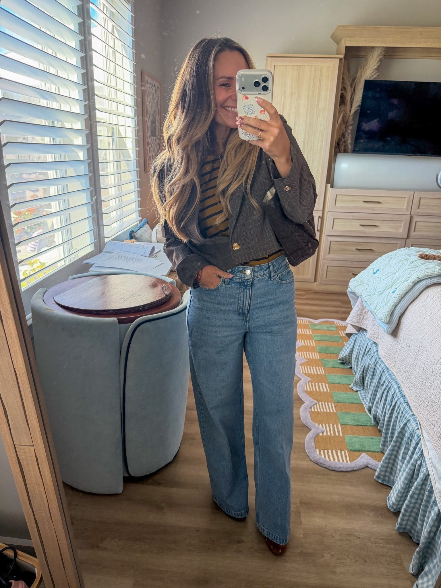 comfortable but not giving up 🤎 a stretchy striped tee, high-rise wide legs that don't dig in, and a cropped plaid blazer to make it look like I tried. the burgundy flats are the comfiest thing I own and somehow the most dressed-up part of the outfit.
wearing [6R] in the jeans, M in tops

@walmart @walmartfashion #WalmartPartner #WalmartFashion #petitefashion #falloutfits

#LTKPetite #LTKOver40 #LTKWorkwear