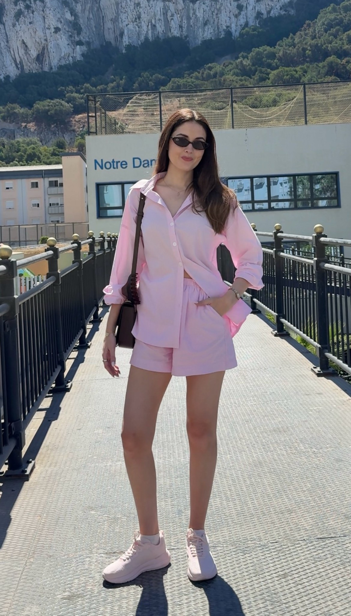 Wearing size S