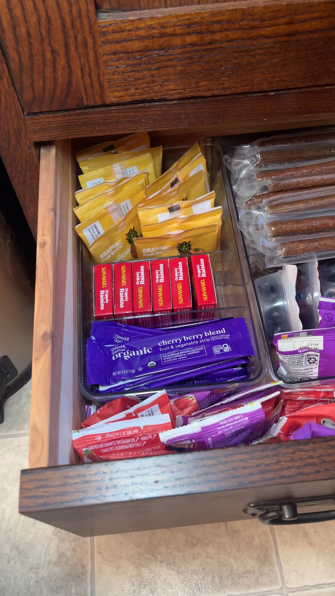 👩‍👧 Mom Hack Monday: The snack drawer that saves my sanity 🙌

Having a spot stocked with grab-and-go goodies makes life SO much easier for my 5-year-old. She can pack her own school snack or grab something when hunger hits—without me having to drop what I’m doing.

Shoutout to Thrive Market for all the healthy snacks!

Some of our drawer MVPs:
🥨 Mini pretzels
🍎 Applesauce pouches
🍪 Granola bars
🧃 Real fruit gummies 
🍿 Popcorn packs

It’s independence for her + peace of mind for me = total win. 💯

#LTKFamily #LTKHome #LTKKids