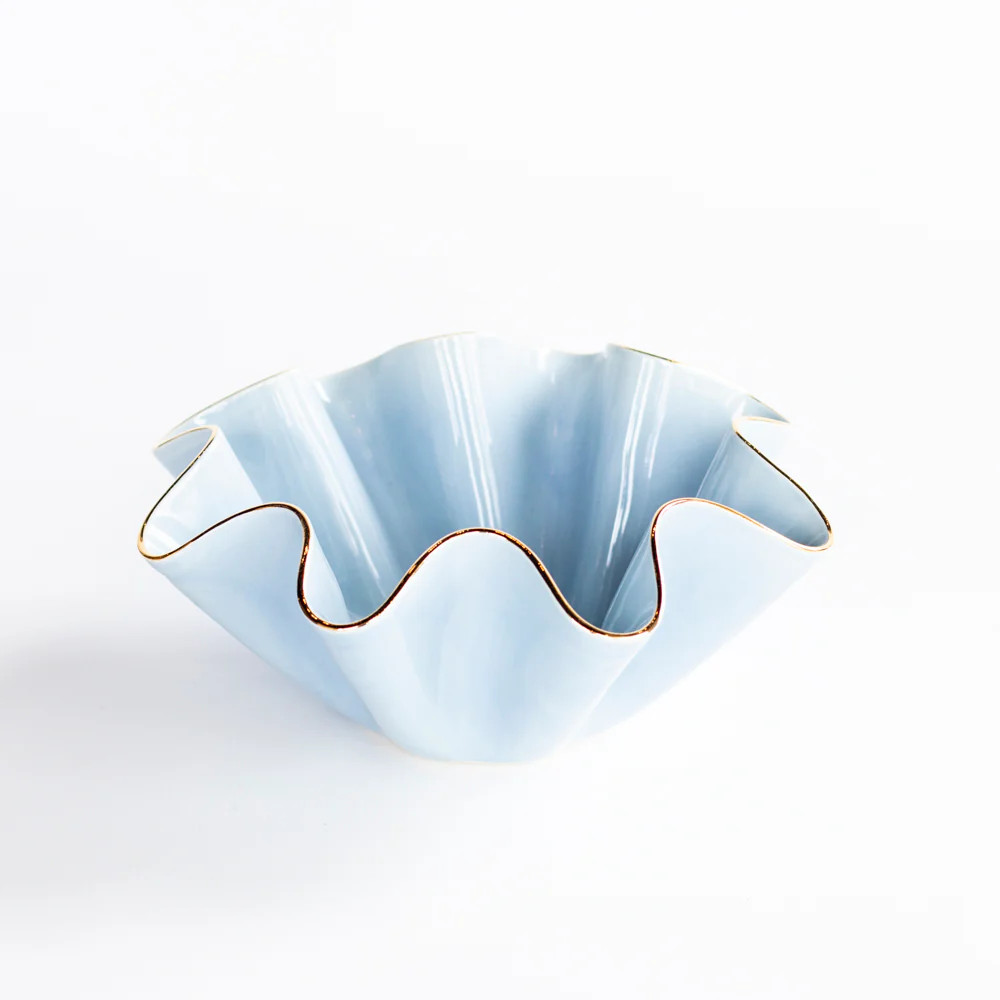Desirie Wavy Bowl | Susan Gordon Pottery