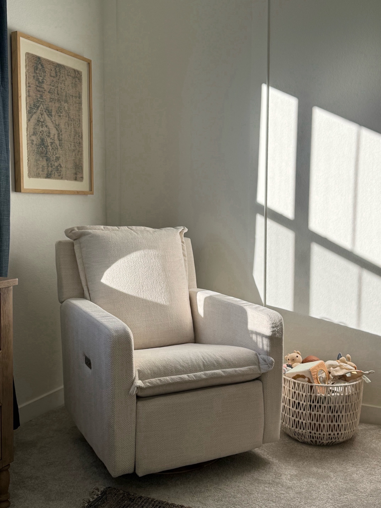 Flynn Oilo Nursery Chair 

Add ons — 
color: Loft pearl 
Motorized recliner 
Round wooden base 

#LTKfamily #LTKbaby #LTKhome
