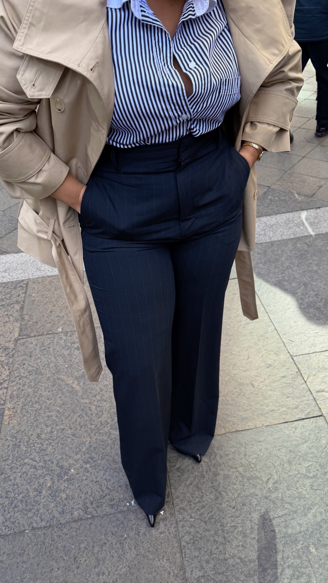 HIGH-WAIST PINSTRIPE TROUSERS
ZW COLLECTION
STRIPED - REF. 7149/57