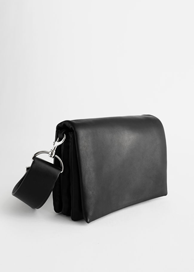 Sac à bandoulière en cuir sans chrome | & Other Stories (DE + FR)