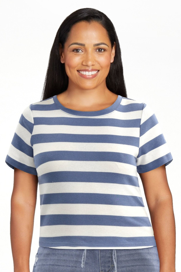 No Boundaries Cotton Crew Cropped Tee, Women's | Walmart (US)