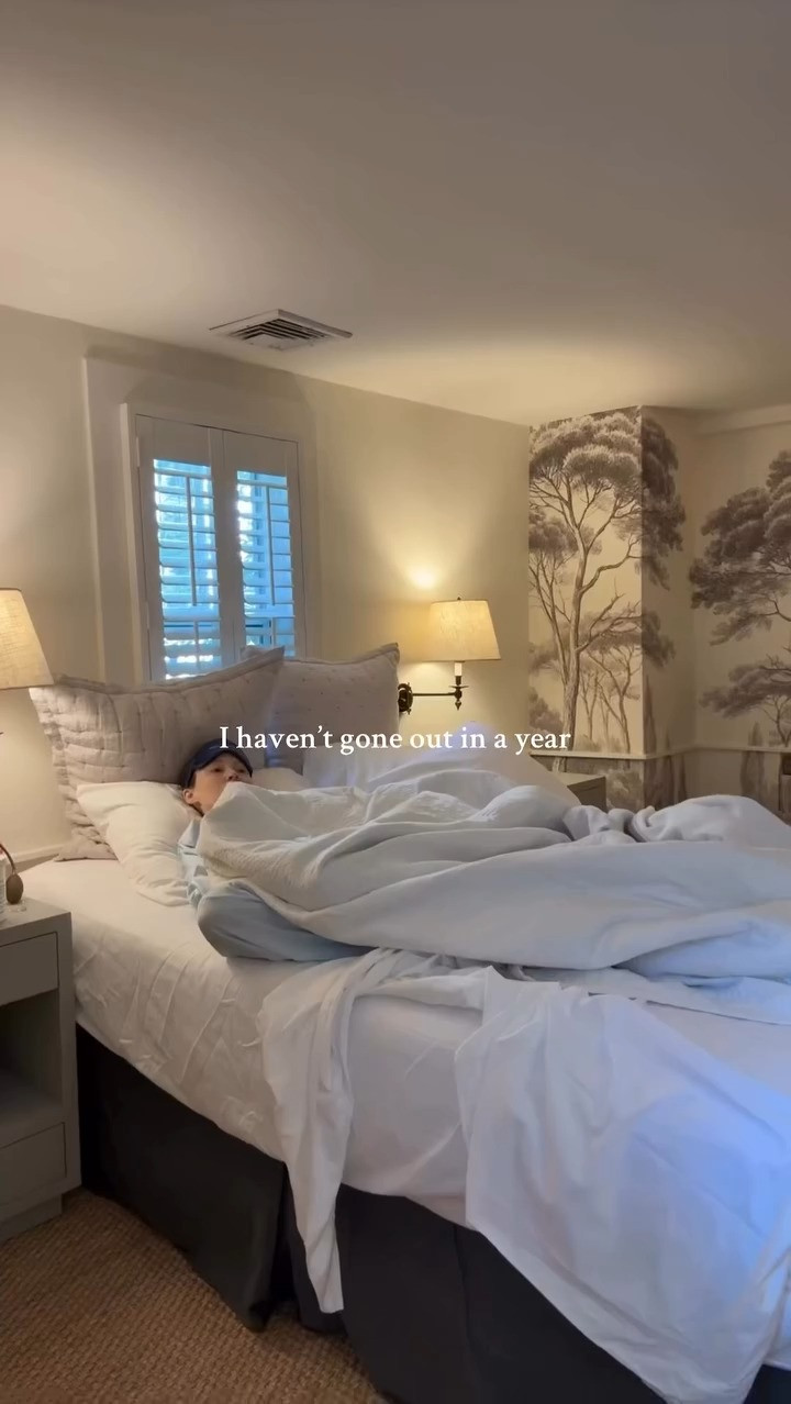 What should I do? Does anyone have tips? I HAVE SEVERE social anxiety. 🫣 I’ve never had it and wow it’s hard. I think bc when my blood cell count is low I can get soooo sick and it just never feels worth it but now it became this like… I don’t know. 🤢 This paralysis. I’m so just so beyond words fatigued from radiation they said it gets really rough at the end and a little worse the two weeks after but THEN a month after I shouldn’t have radiation symptoms only chemo symptoms soooo YAAA (I think lol). 😵‍💫 I tried to ease back to a dinner with Mike but the hat kinda helped lol other than the hat I can’t think of what else to do I’m wide open for tips. Oh and because I forgot to say it… what’s the best thing that can happen?! I love you ♥️ 

 