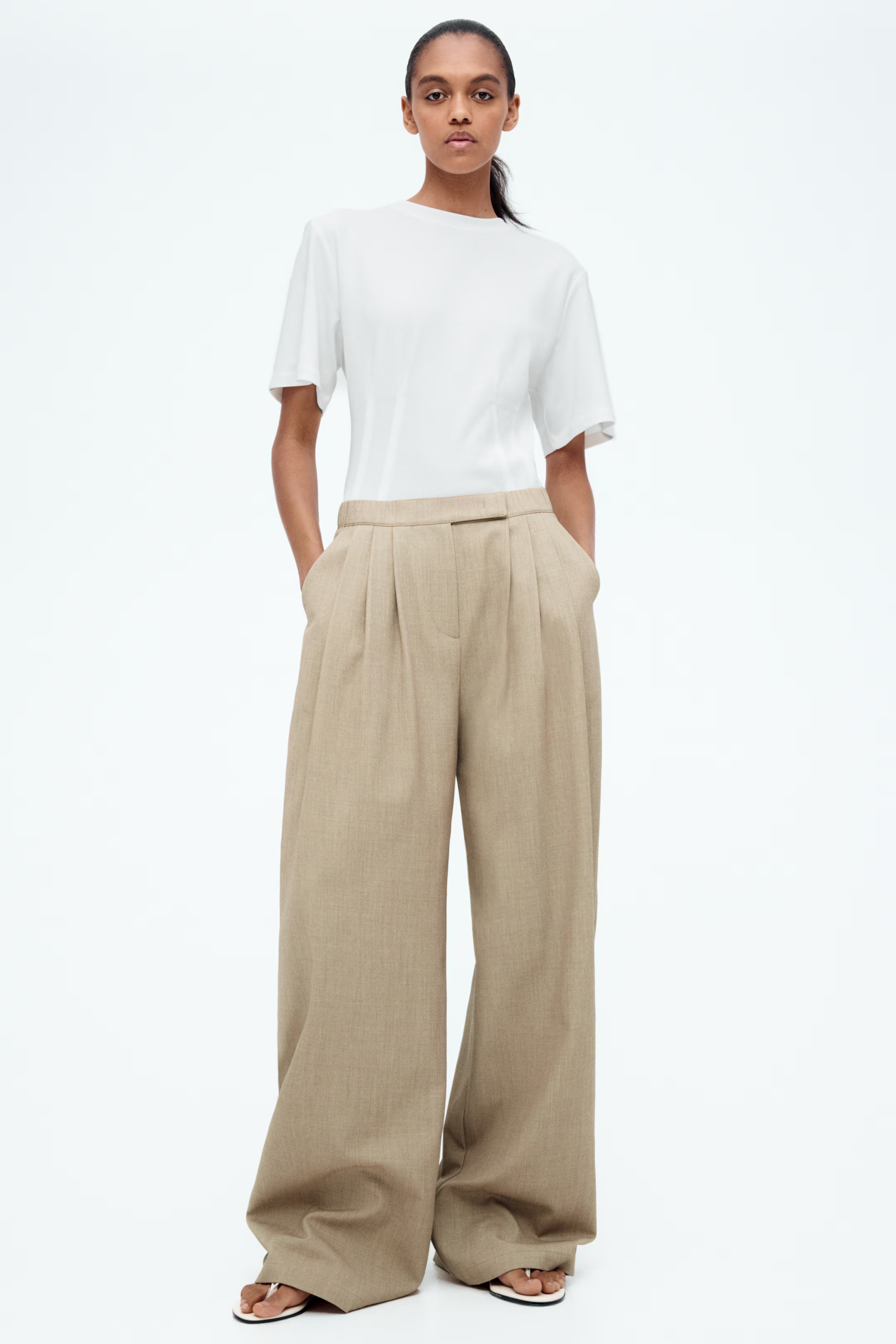 Pleat-front trousers | H&M (UK, MY, IN, SG, PH, TW, HK)