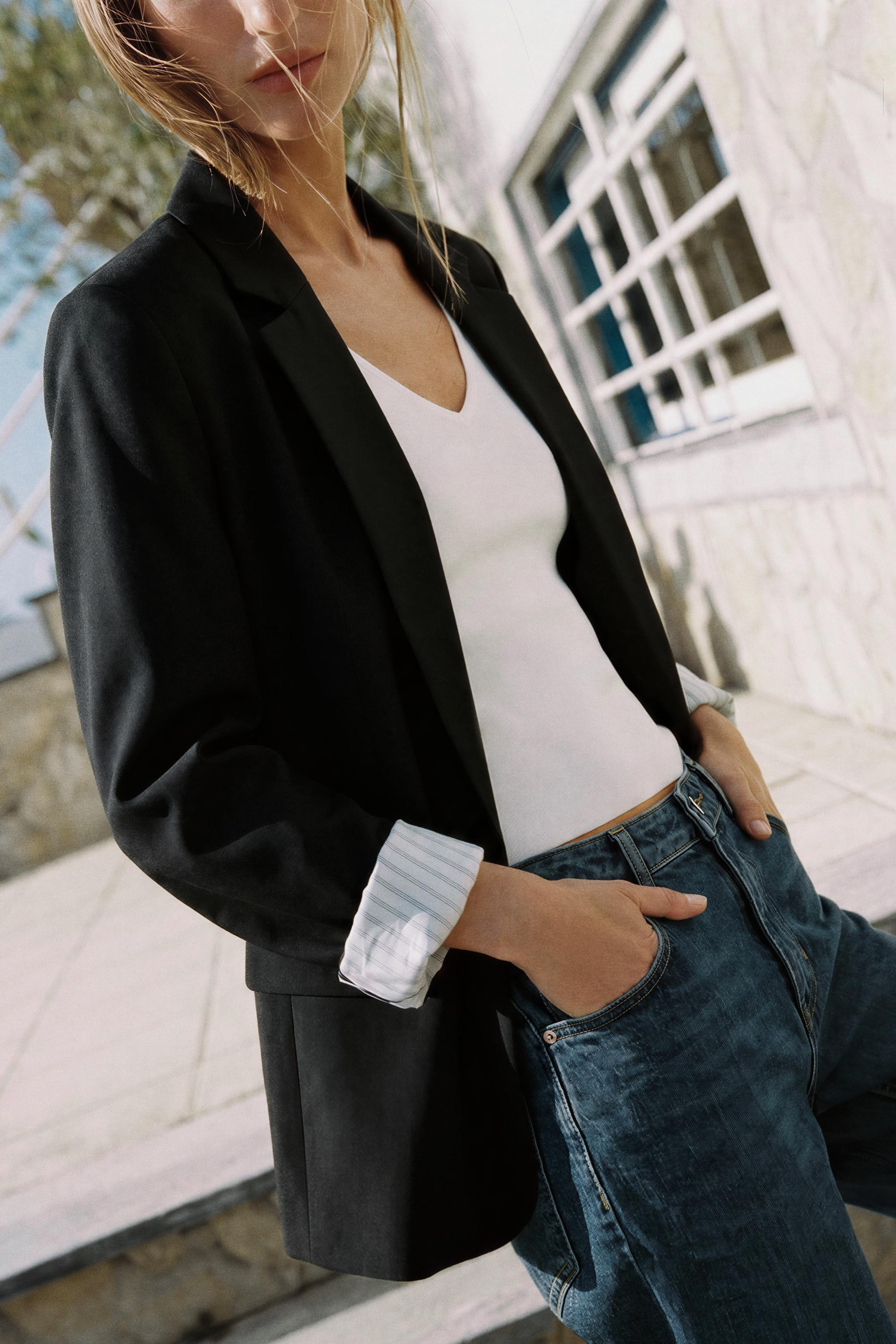 SHOULDER PAD BLAZER WITH PRINTED CUFFS | Zara US