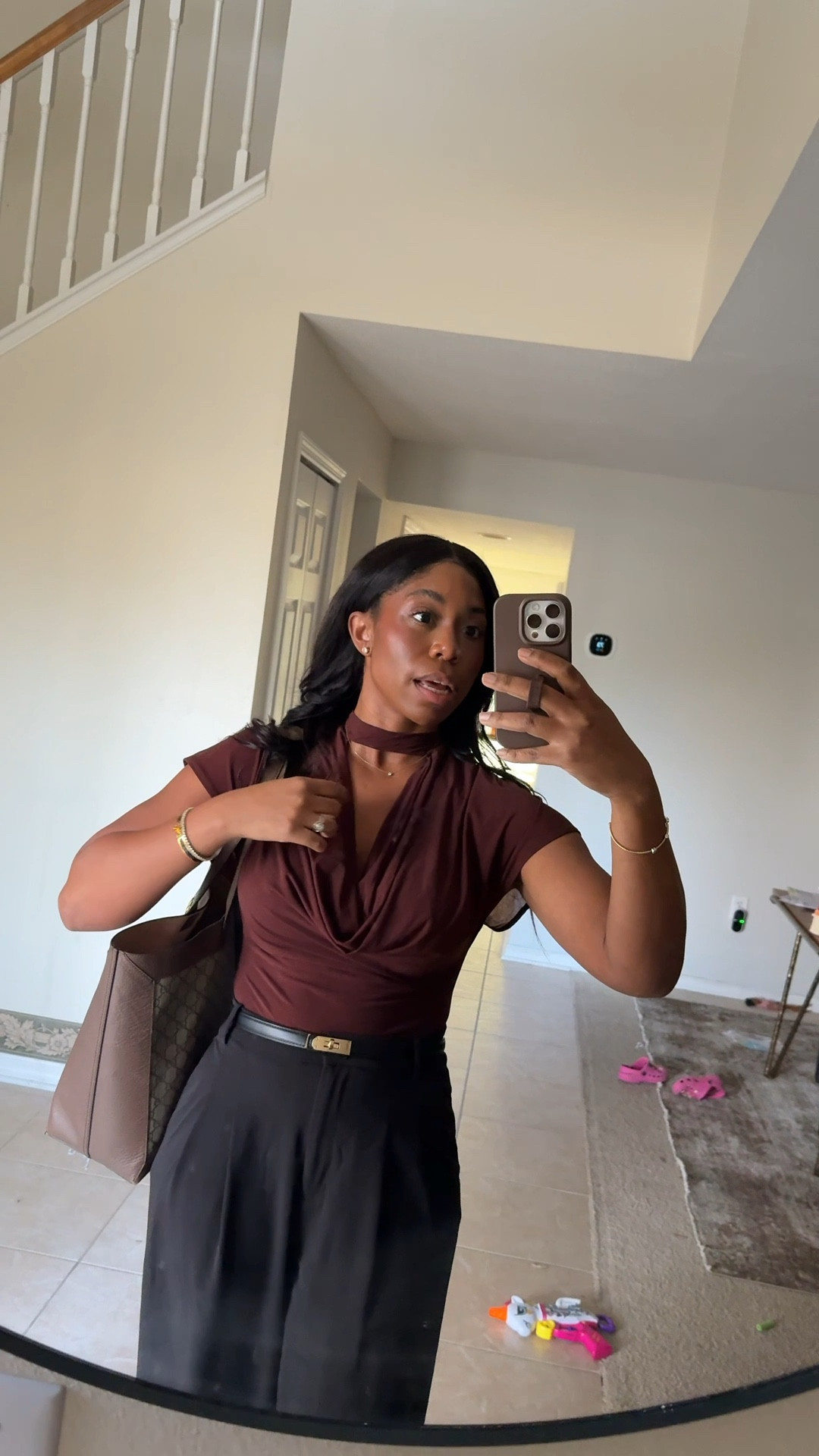 Perfect for work top!! I’m wearing a medium. Love the material and the fit. 

#LTKdayinmylife #LTKWorkwear #LTKootd