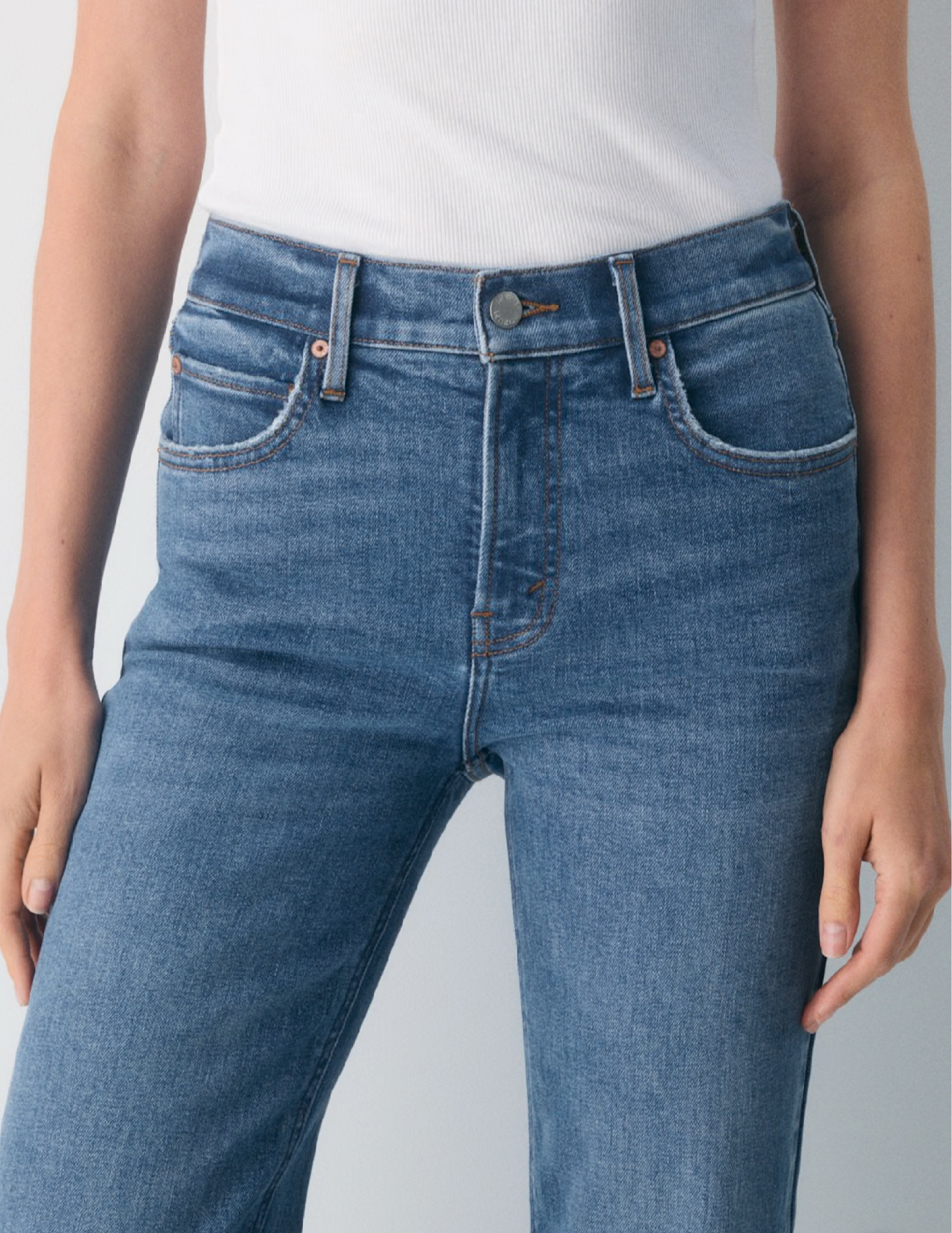 Aritzia denim forum jeans #fall #midrise #jeans

#LTKSeasonal