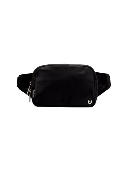 Everywhere Belt Bag Large 2L | Lululemon (US)