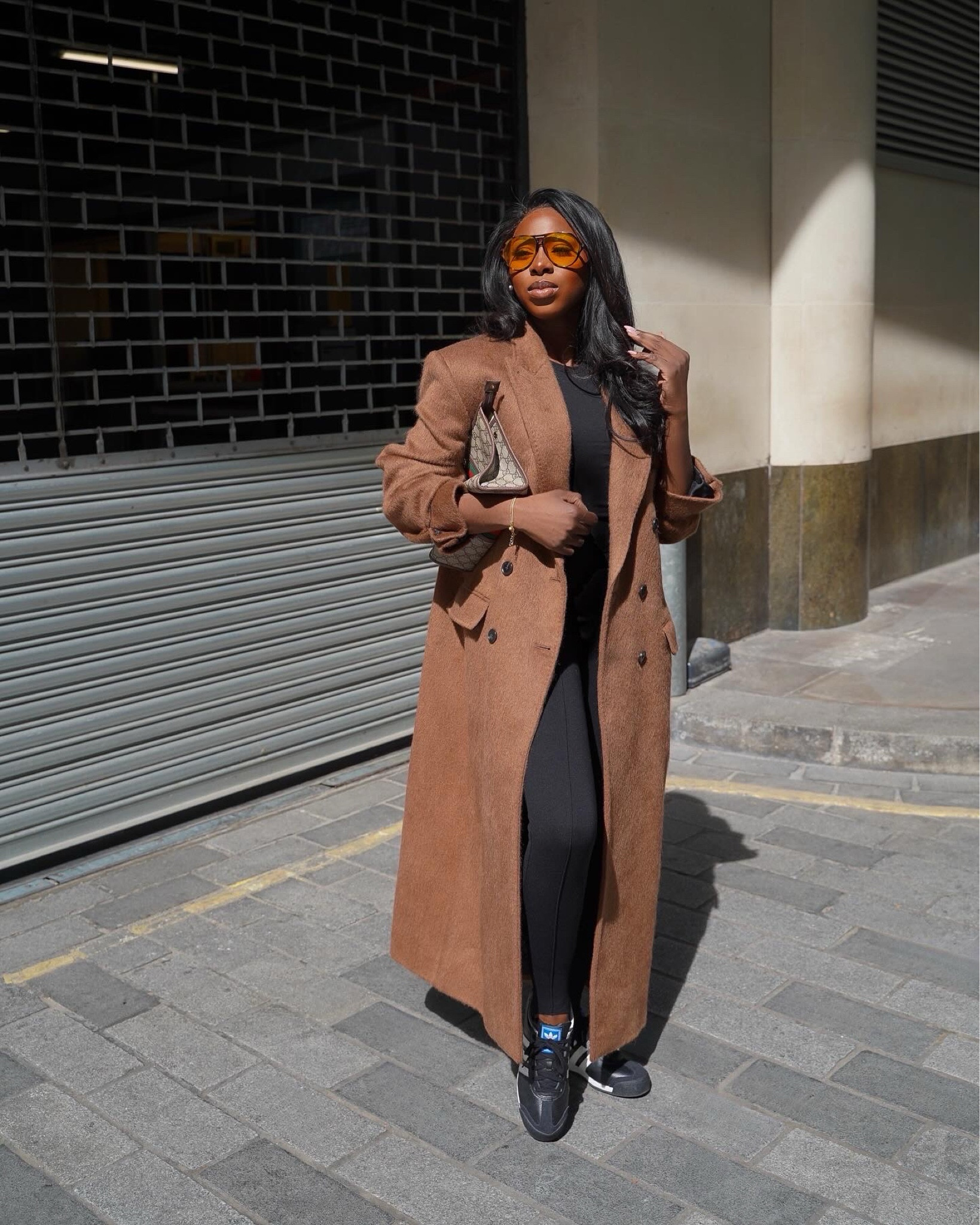 Most of the items are sold out but I have linked alternatives for you to still get the same vibe and look as this. X

Wearing my coat super oversized in a size 16