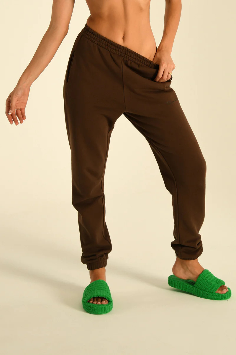 Jesy Loopback Oversized Jogger - Chocolate | MESHKI US