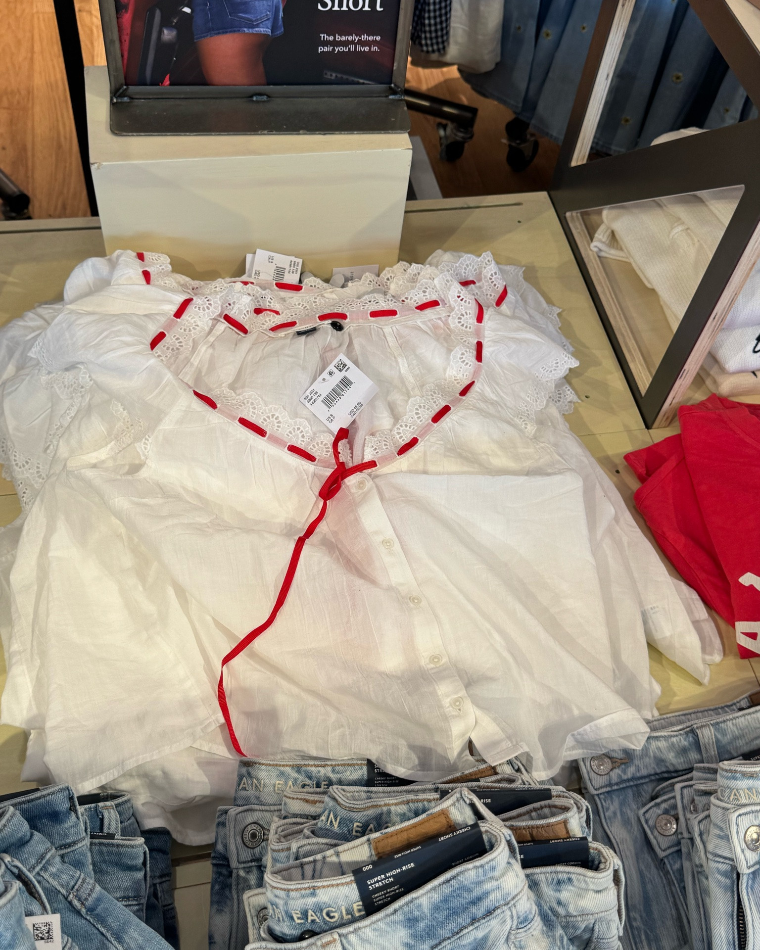 American Eagle 4th of July Favs ❤️🤍💙

American Eagle// American Eagle Summer Favs// Summer Outfits// Summer Fashion// American Eagle Summer finds

#LTKootd #LTKSeasonal