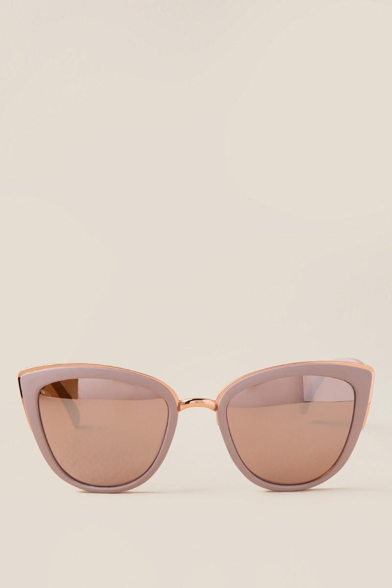 Cosette Cat Eye Sunglasses | Francesca’s Collections