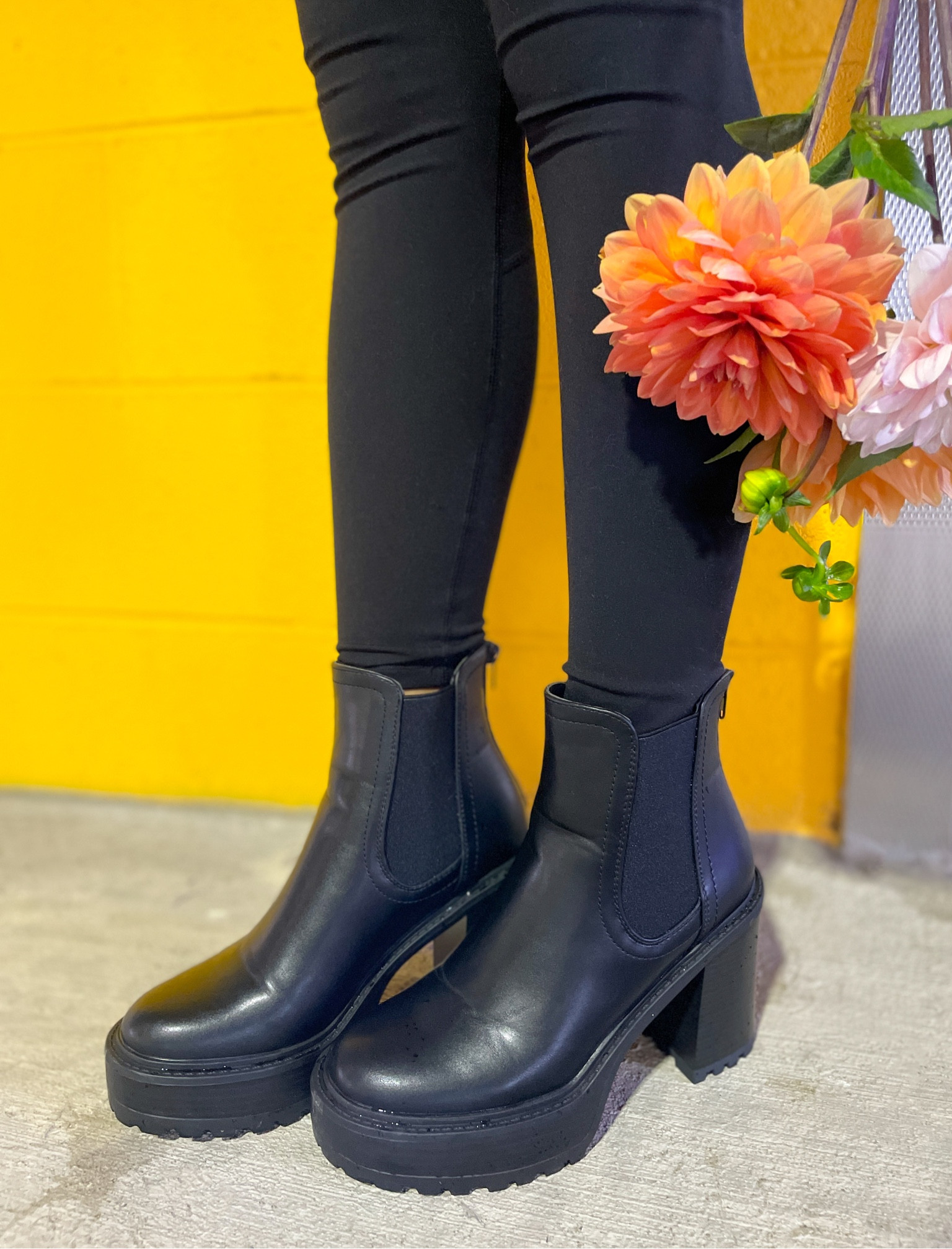 Black Chelsea Boots. Perfect for fall/winter season 

#LTKGiftGuide #LTKSeasonal