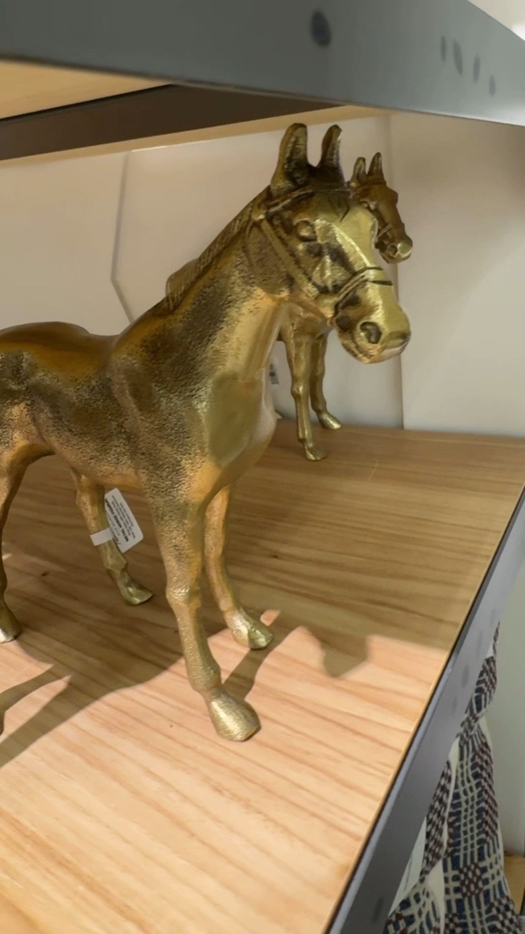 😍 perfect coffee table & shelf decor 😍

Brass horse, coffee table decor, hearth and hand, target

#LTKHome #LTKSeasonal