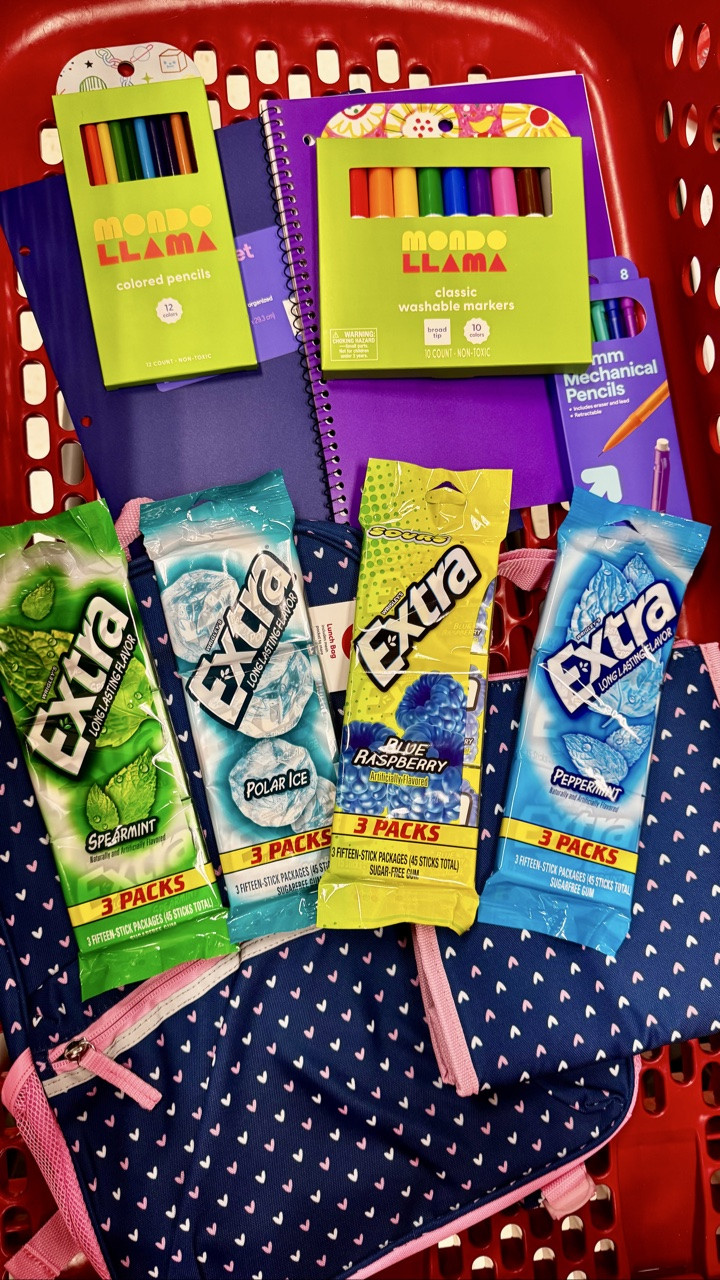 #ad #TargetPartner 📓 ✏️ Back-to-school checklist: notebooks ✔️ pencils ✔️ EXTRA® Gum ✔️

Whether it’s the first day of school, packing lunches, or running between drop-off and after-school activities, a pack of EXTRA® Gum is the perfect little essential to toss in a backpack. 💚 Grab some during your next @target run and start the school year with fresh breath and fresh confidence! 

 #Target @shop.ltk , #liketkit
 (https://on.ltk.com/+4fRGkihmKduPzf8Jcc841w)