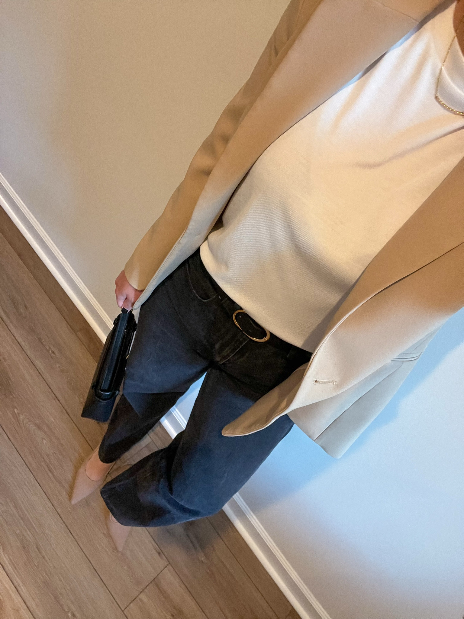 Neutral style, office style, elevated basics, capsule wardrobe, Abercrombie denim 🖤

#LTKootd #LTKHoliday #LTKCyberWeek