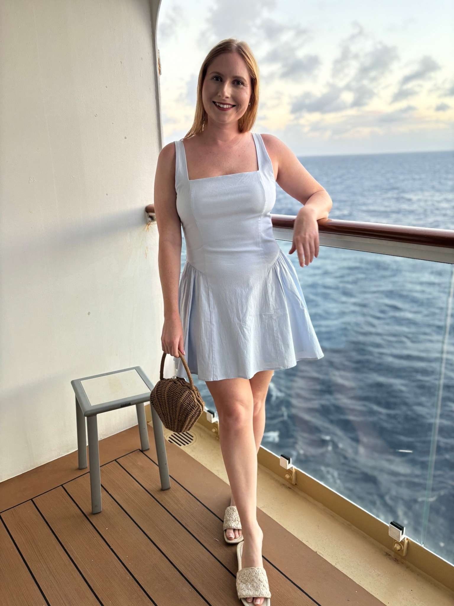 The A&F Mila Dipped-Waist Stretch Mini Dress (size medium, regular)
#ltkseasonal #ltkmidsize #ltksalealert

#LTKSeasonal #LTKSaleAlert #LTKMidsize