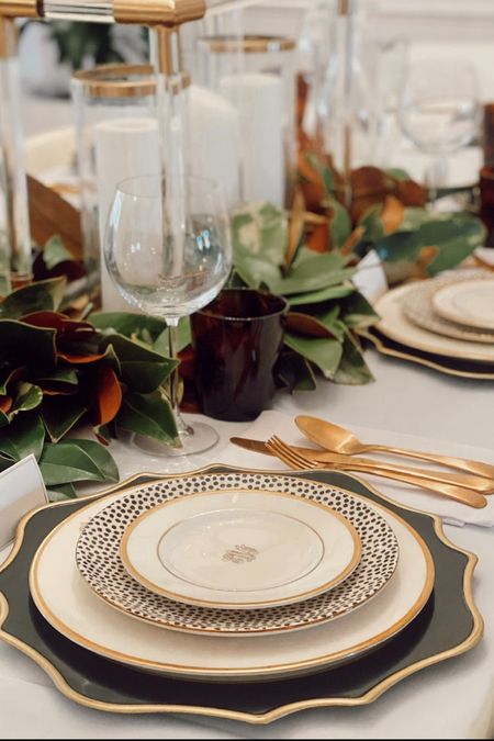 My favorite plate set for holiday entertaining is on MAJOR SALE!

#LTKhome #LTKfamily #LTKHoliday