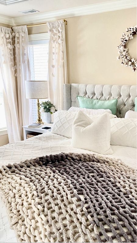 Light and airy bedroom refresh with all the boho vibes! Loving this bedding set from Amazon. It’s on sale now during the Amazon Memorial Day sale!

Amazon home | bedroom | upholstered bed | boho bedding

#LTKFindsUnder100 #LTKHome #LTKSaleAlert