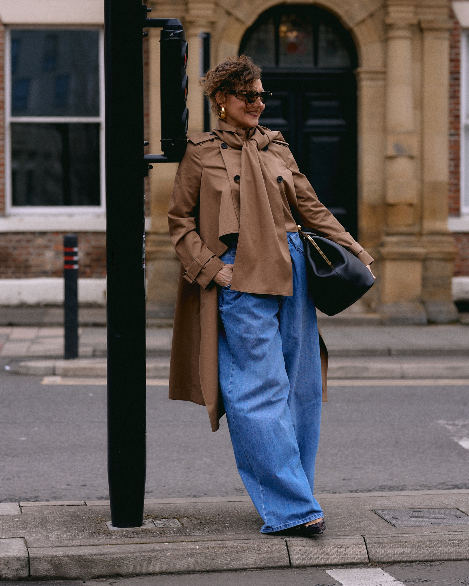 Burberry trench coat #burberry #trench #coat #trenchcoat #kyliejenner #fashion #springfashion #ootd #jeans #bag #bigbag #coach #coachbag

#LTKuk #LTKeurope #LTKluxury