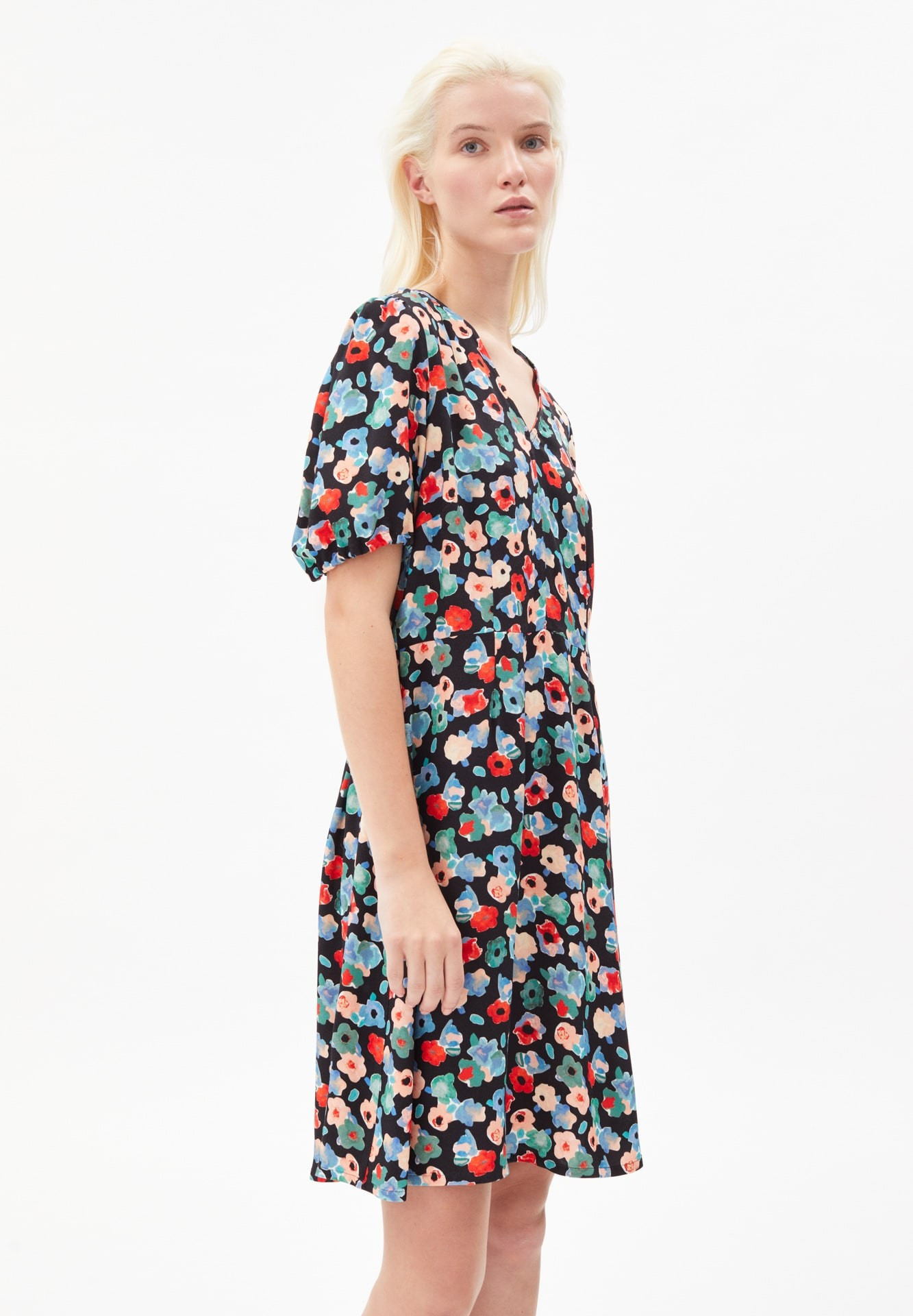 Webkleid aus LENZING™ ECOVERO™ | ArmedAngels (DE)