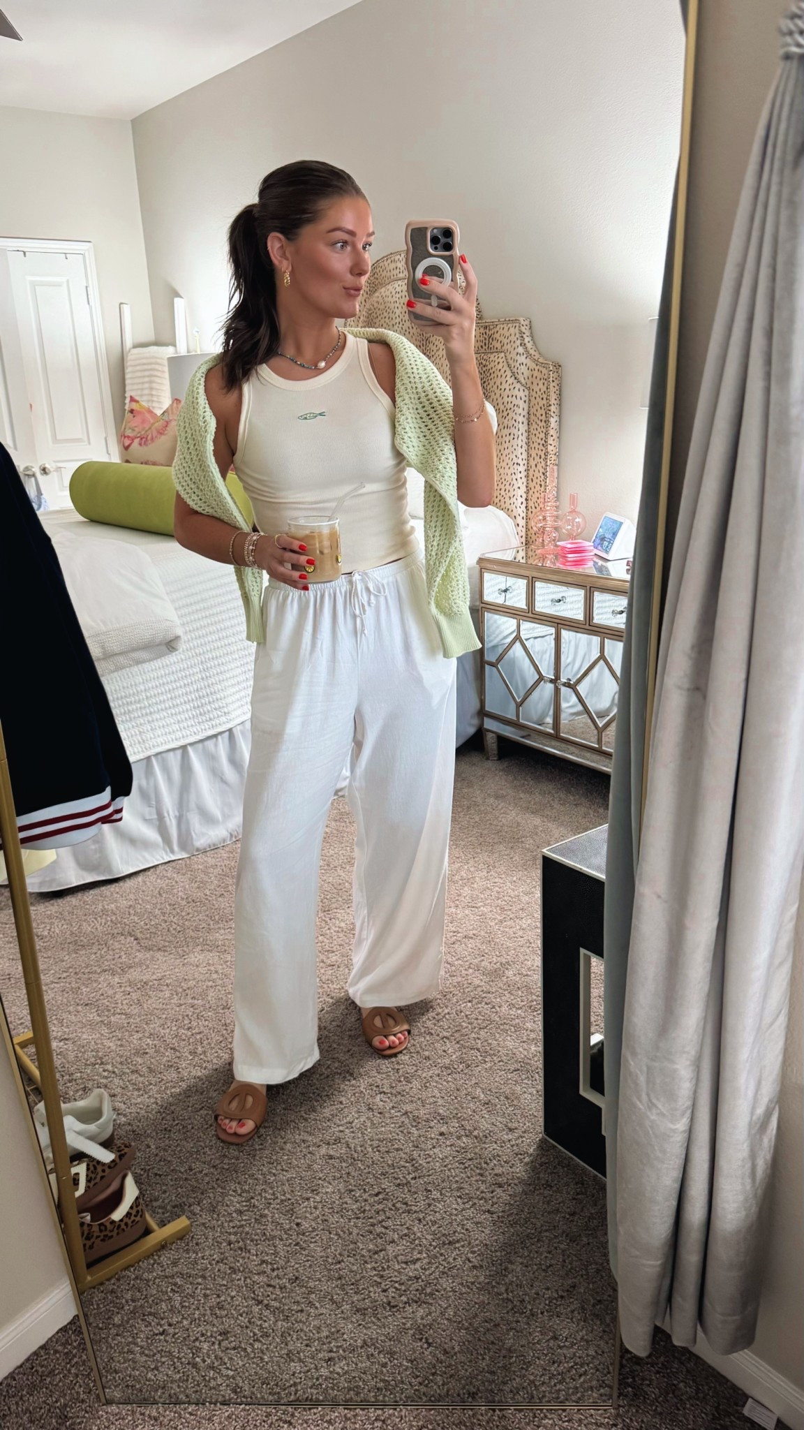 easy lil throw on fit!! 