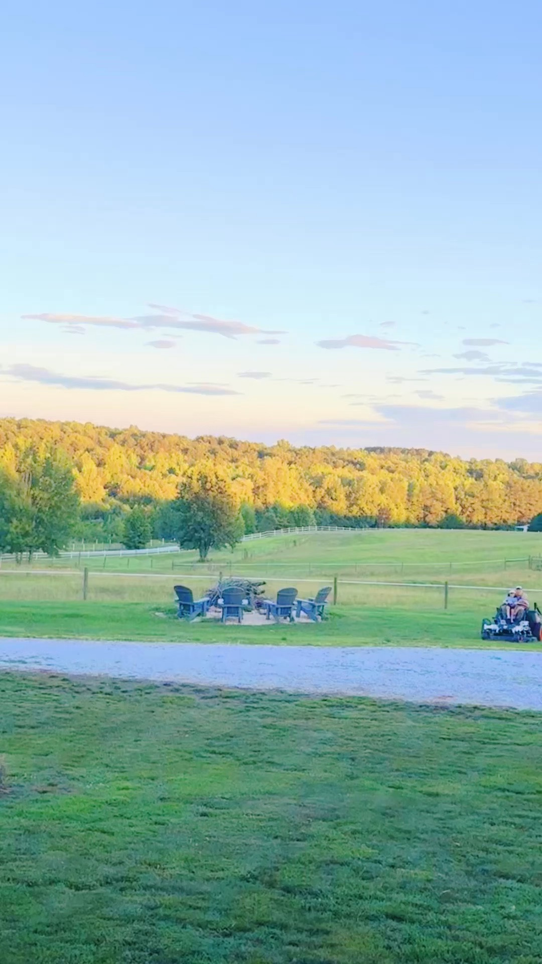 Tonight called for “Dada” cutting the grass 🚜 which meant lawnmower rides 🤠 (ofcourse 🤭) for the littles 👶🏼👶🏼, garden 🪴 sitting 🪑, tree 🌳 house playing 🏠,  backyard baseball ⚾️, swinging into the sunset 🌅, anddd we even saw another sweet baby bunny 🐰 that @wesmabry got safely back to its nest!! 🪹