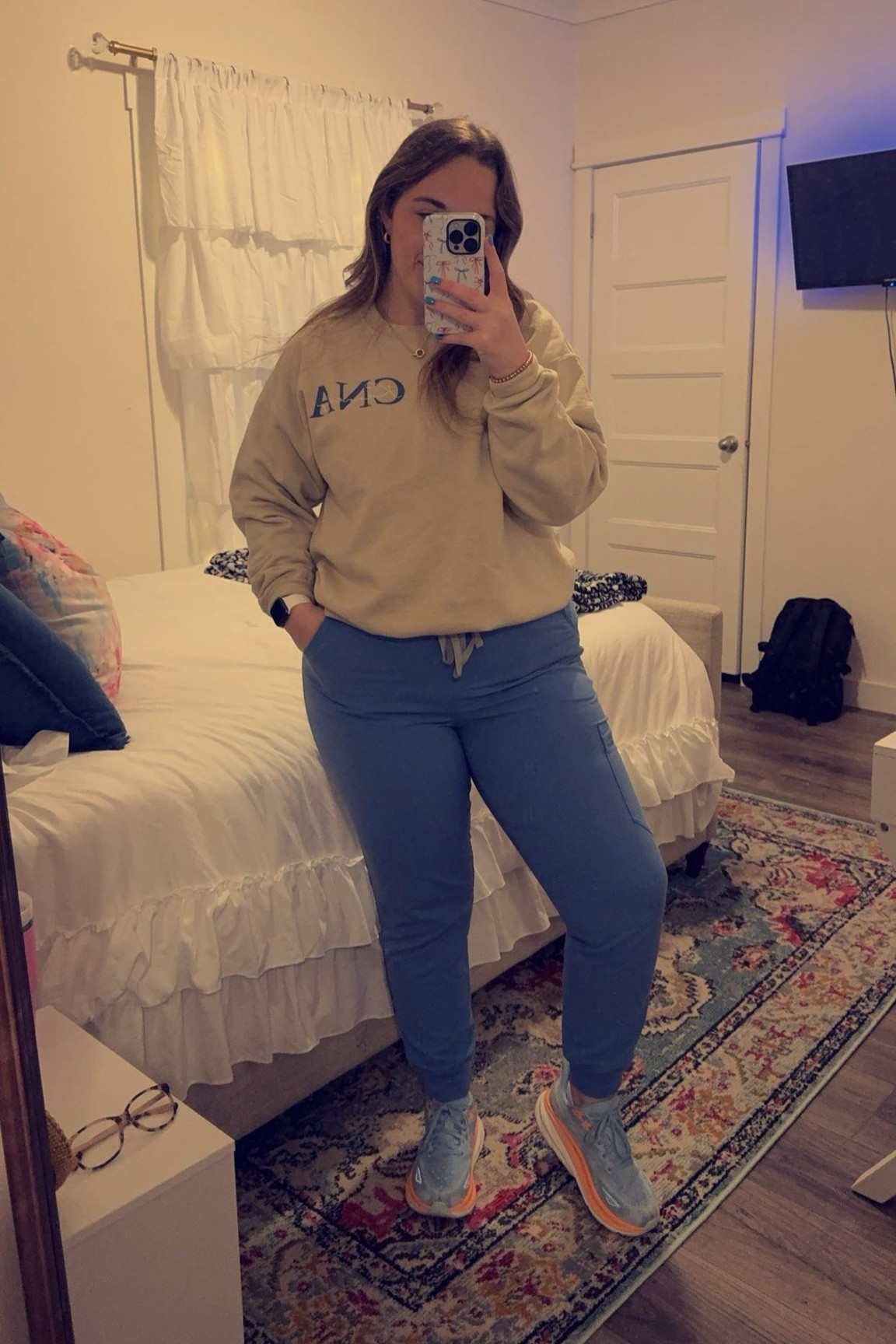 work work work👩🏼‍⚕️👩🏼‍⚕️👩🏼‍⚕️




crewneck: size L
pants: size XL
shoes (not exact): size 9

#LTKMidsize #LTKWorkwear