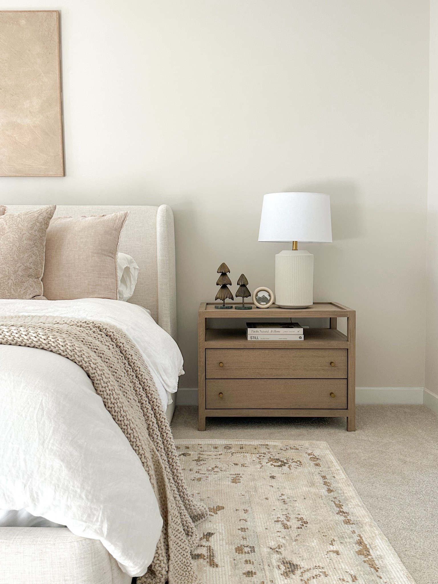 Neutral primary holiday bedroom! 
#masterbedroom #primarybedroom #christmasdecor #holidaydecor 

#LTKHoliday #LTKHome #LTKSeasonal