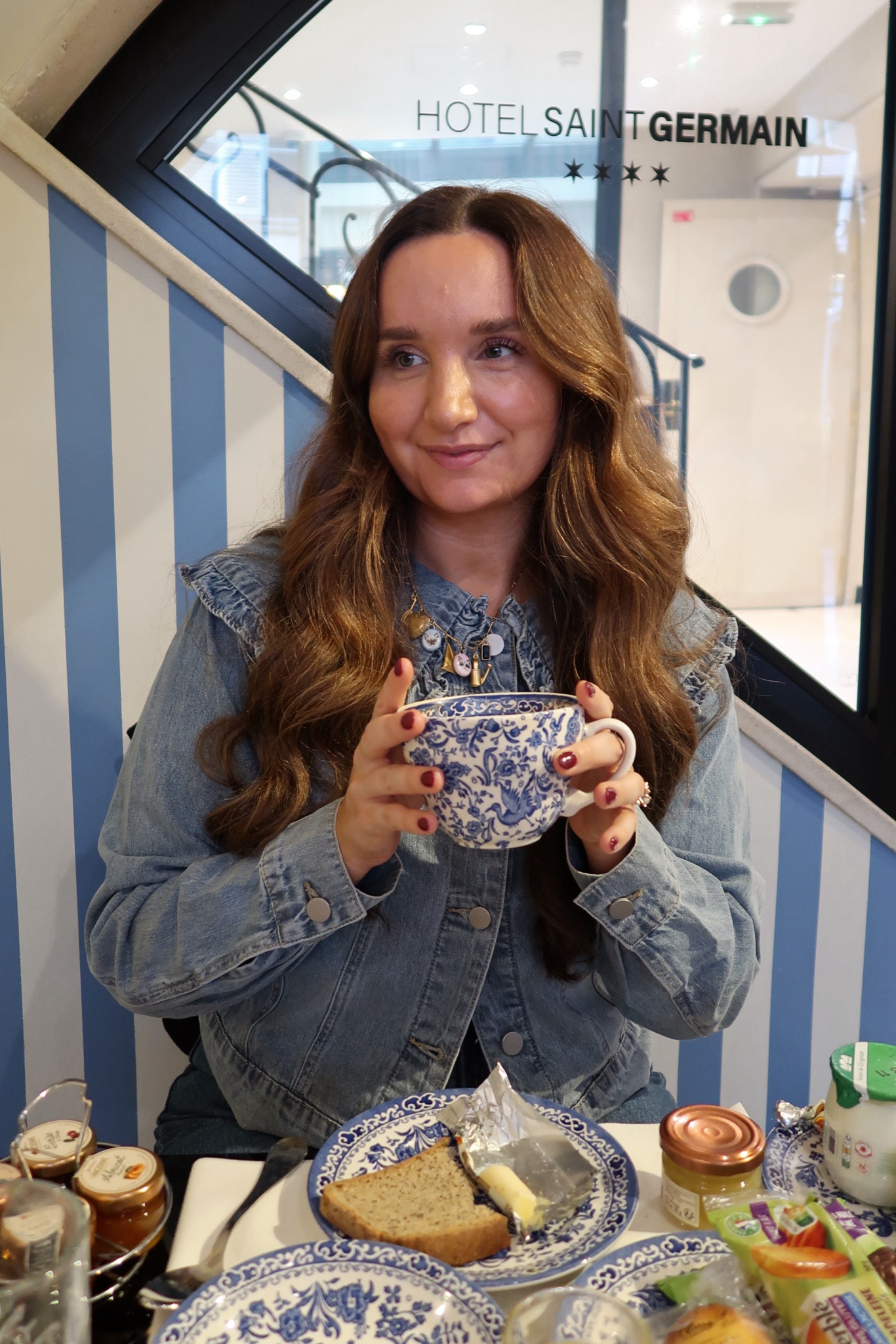 I love nothing more than anything denim but then throw in this ruffle petter pan collar? And it’s on sale!!!

Size: small

#LTKTravel #LTKSaleAlert #LTKFindsUnder100