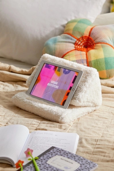 UO Tablet Pillow Stand | Urban Outfitters (US and RoW)