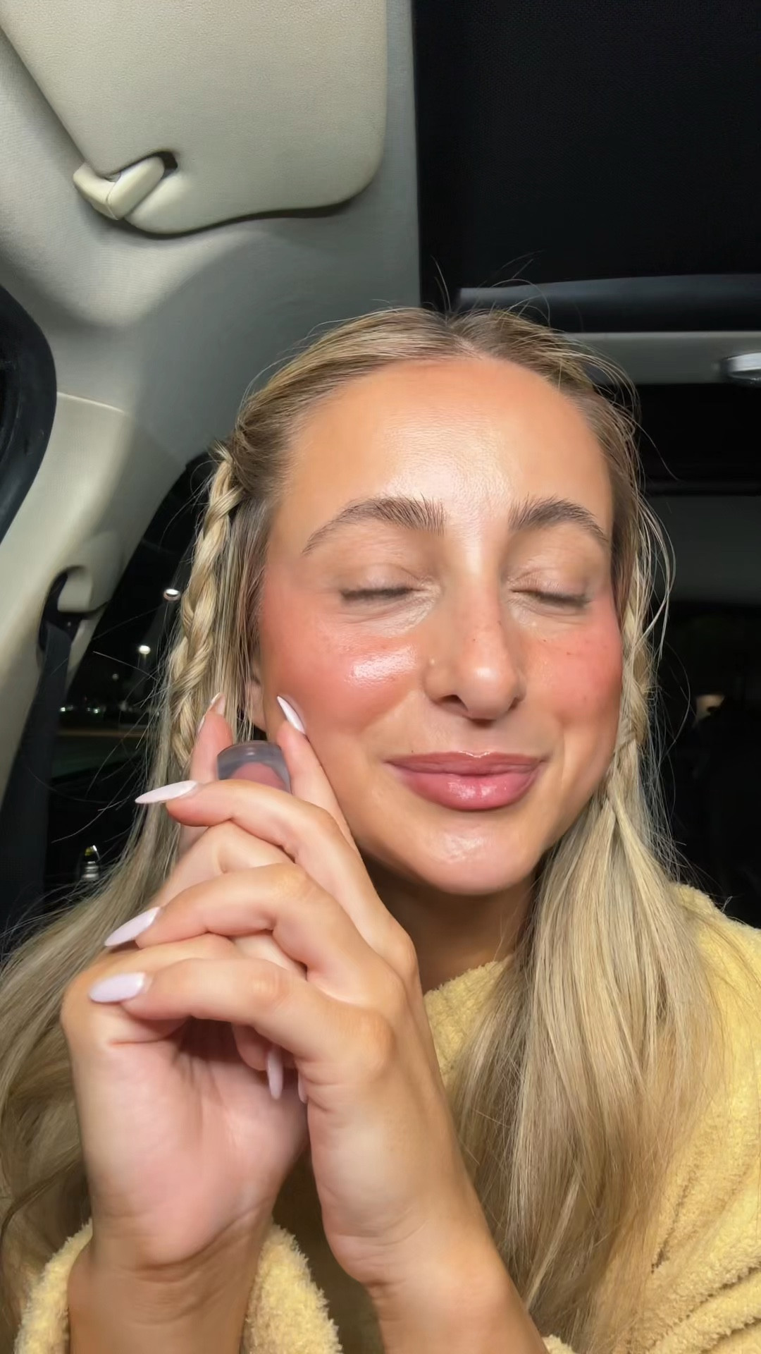 NOT OVERHYPED. I’m sorry Summer Friday’s I just didn’t know😓😓 

These lip oils are the BEST I’ve tried & I have it in the color Mauve 🫶🏼 

#LTKBeauty #LTKStyleTip #LTKFindsUnder50