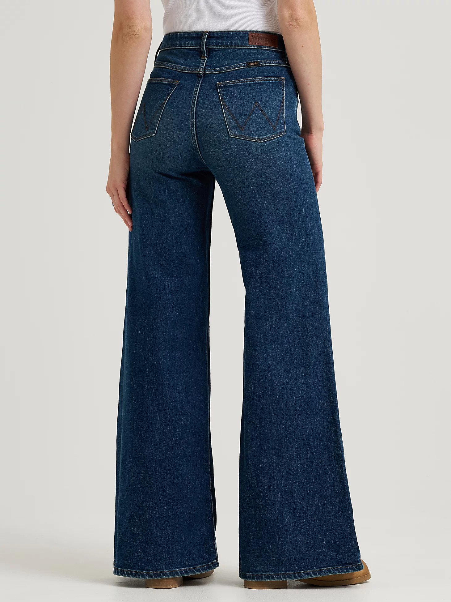 Women's High Rise Wide Leg Jean | Wrangler