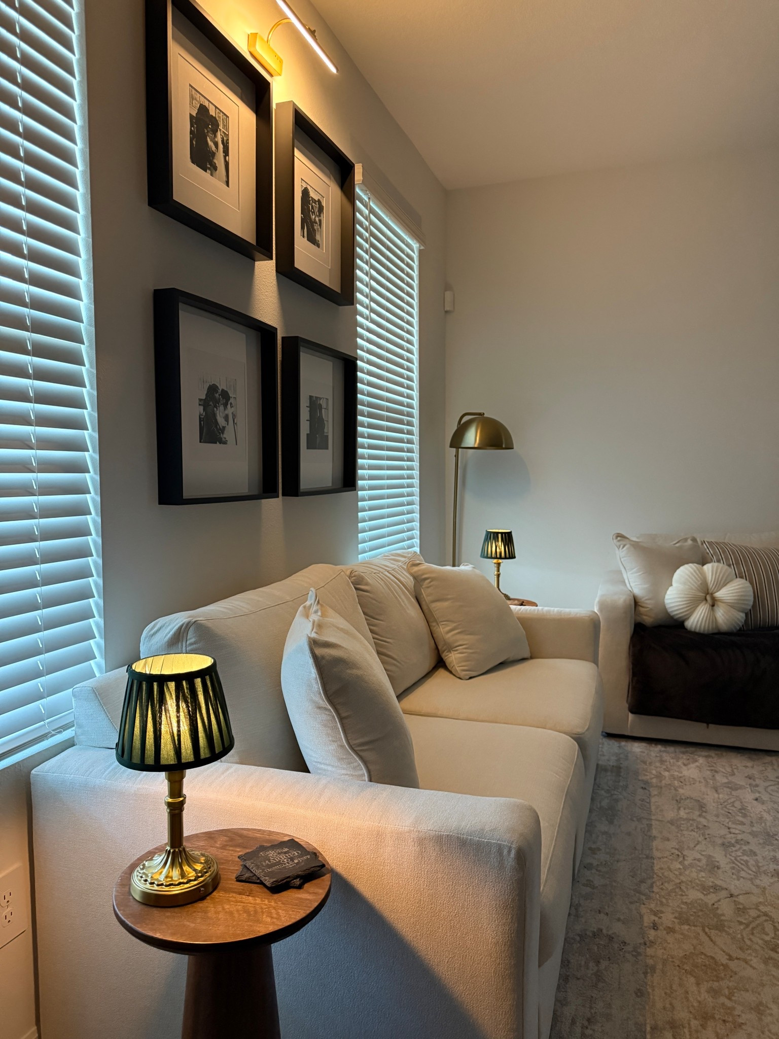 Lighting in the living room 

#LTKHoliday #LTKFindsUnder100 #LTKHome