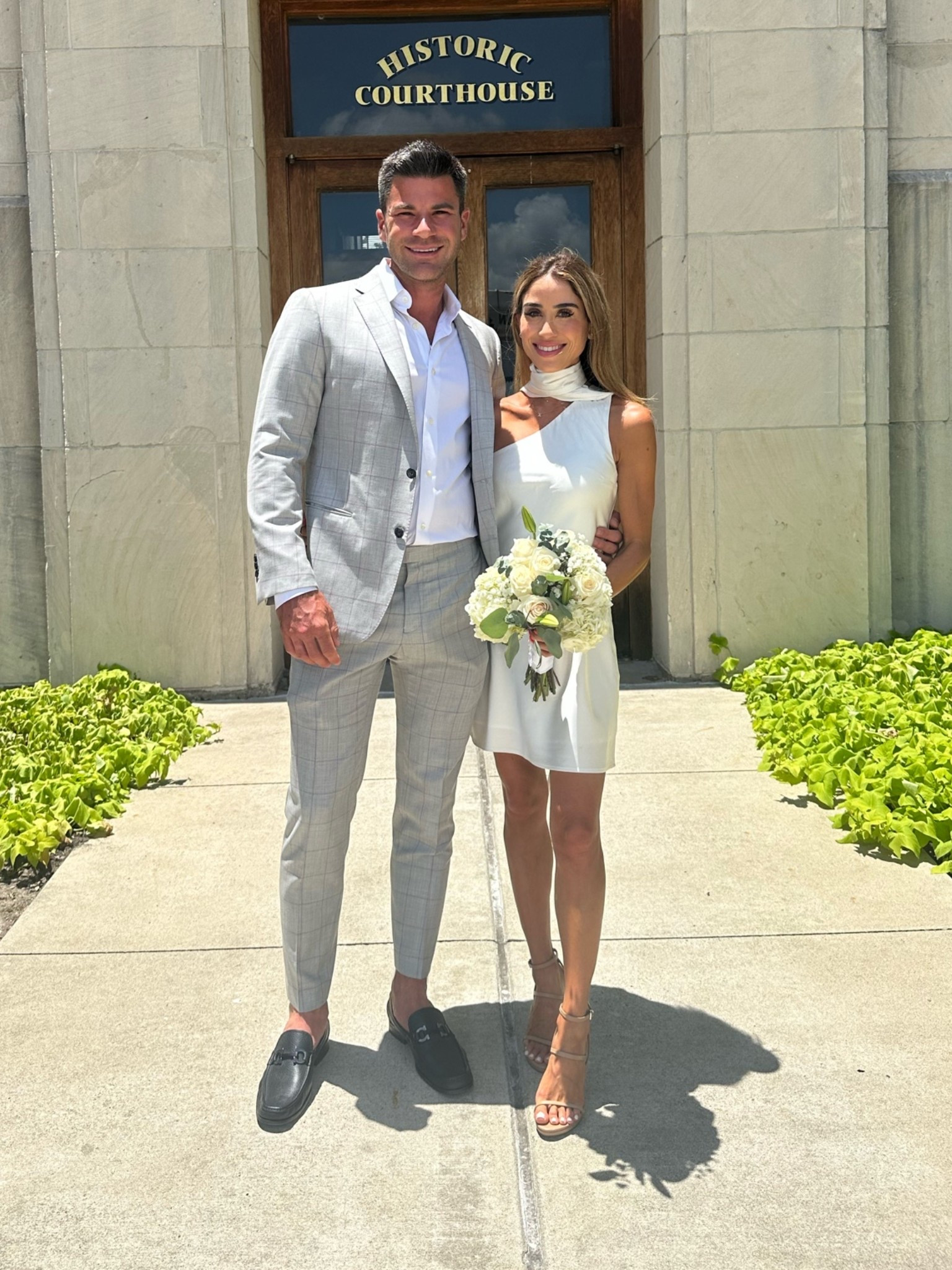 My courthouse wedding dress on sale wearing xxs petite

#LTKPetite #LTKWedding