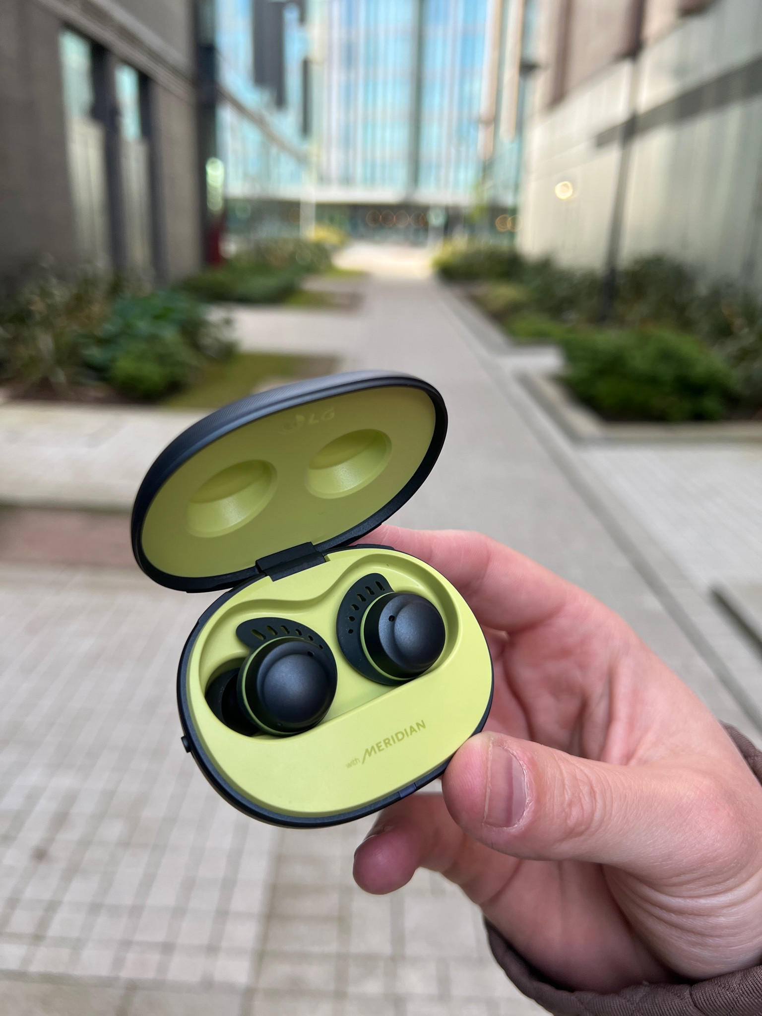 The perfect earbuds for exercising👌🏼 #LG #LGTONEfree #ad @lg_uk @Lg_tonefree