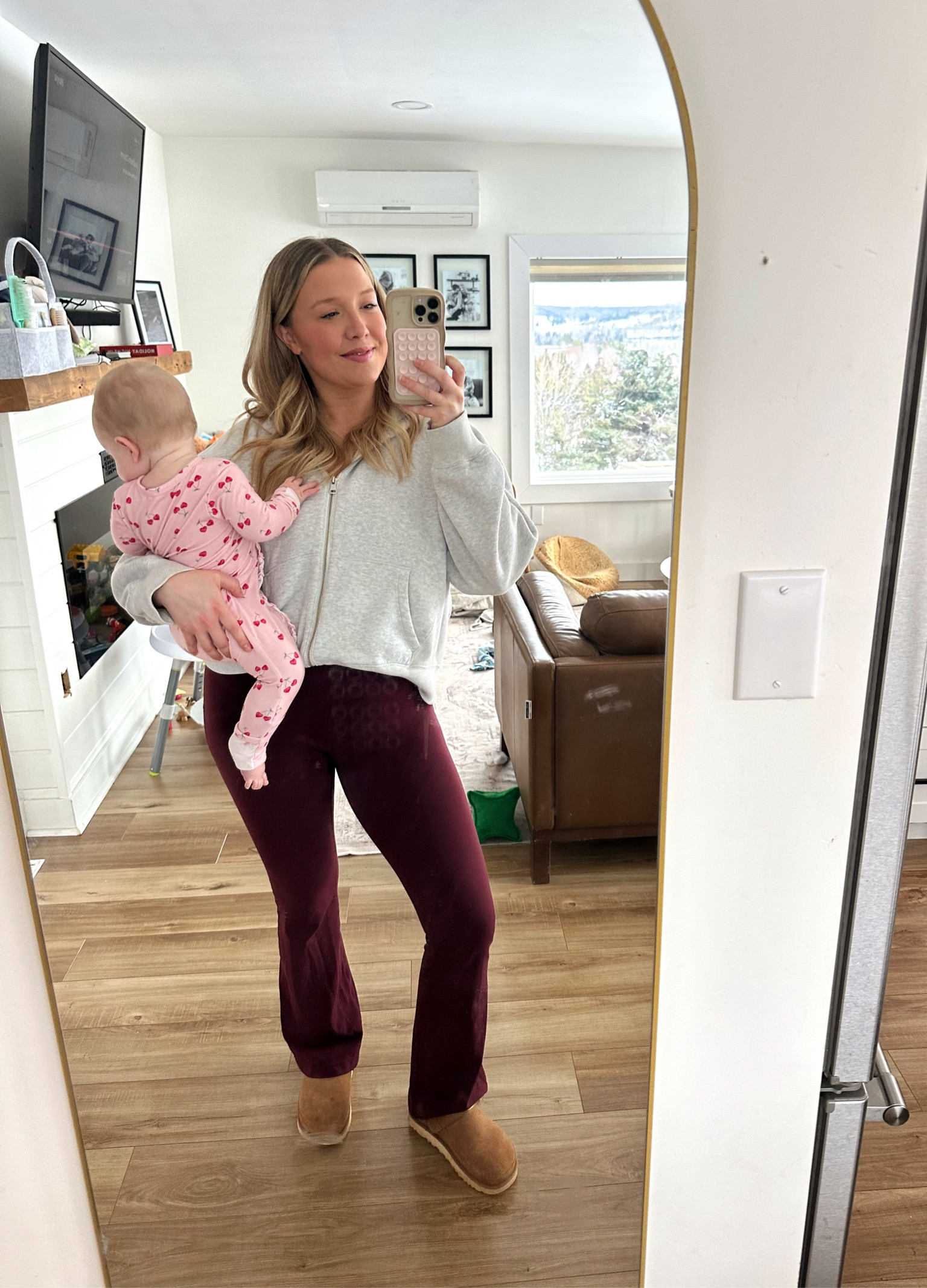 Mom ootd! Size 8 in pants and large in sweater 

#LTKmaternity #LTKcanada #LTKwinter