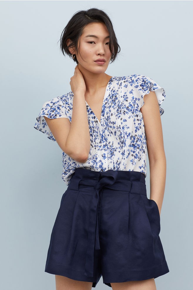 Blouse with Pin-tucks | H&M (US + CA)