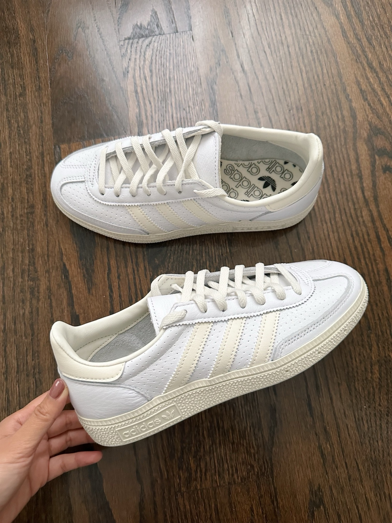 cushioned and comfortable adidas unisex sneakers available in 3 colors. Soft leather with distinct arch support as part of the insoles. 

Sizing runs a little big if you go off their size labels. A men’s 4.5 actually fit like a women’s 6, a little loose on me even with cotton socks on. A mens 4 should fit more like a women’s 5/5.5. 

White with off white stripe has a chic retro inspired feel, I also like the look of the light grey. Free shipping if you have an adidas login (free to create)

PS the Hanes ankle socks are cushy and nice for sneakers! If you have small feet, I got the kids / girls size medium. I Linked both women’s and girls below.

#LTKshoecrush #LTKSeasonal