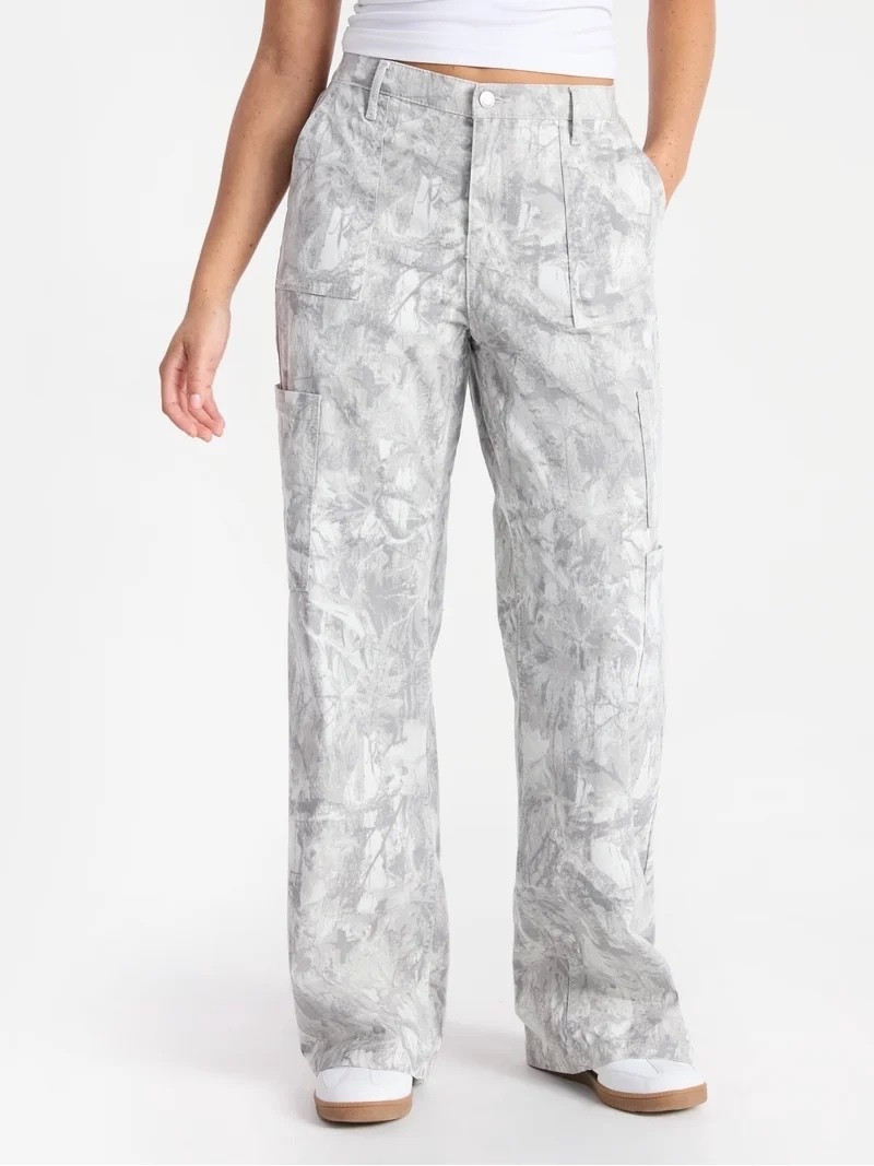 These pants and the price point>>>> 

The stretchy back helps give great comfort

#LTKgrwm #LTKootd #LTKmomlife