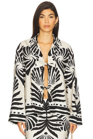 SEVEN WONDERS Clementine Sleeved Top in Brodie Sand from Revolve.com | Revolve Clothing (Global)