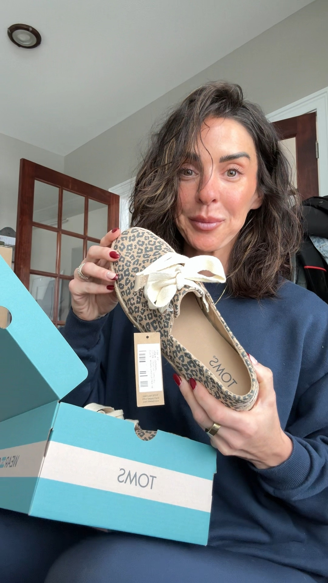 Tom’s shoes Carolina Lace-Up Espadrille 

TTS with an optional drop-down heel, oversized laces, a rope-wrapped platform. 

#LTKmomlife #LTKWorkwear #LTKSeasonal