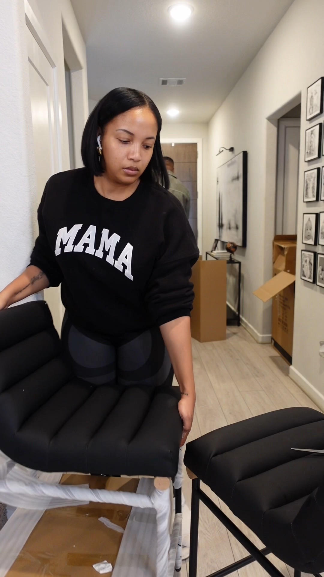 Loving these barstools, they come pre-assembled so you can just unbox them🙌🏽

#LTKHome #LTKU #LTKstorytime