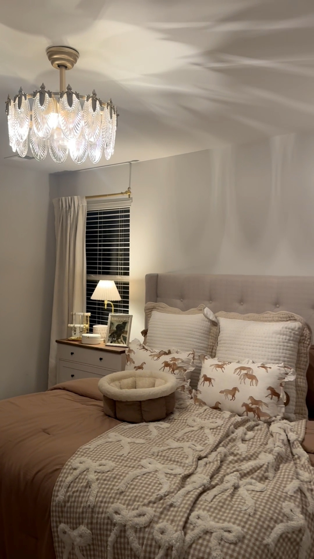 Master bedroom fall refresh with 7-piece king comforter set under $70

#LTKHome #LTKFindsUnder100